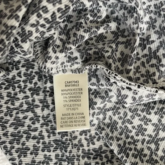 Max Studio Top - Picture 3 of 10